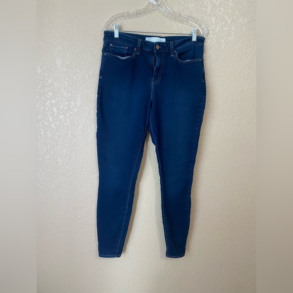 Levi Strauss Women’s Gold Label Skinny Jean - 12L 12 Long - Picture 1 of 9